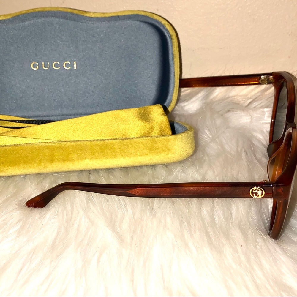 Gucci Acetate Sunglasses w/Lime Green Velvet Case - Picture 6 of 14